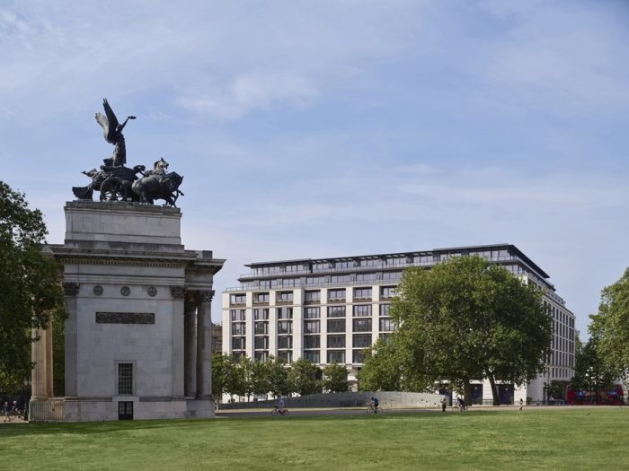 Peninsula London Exterior